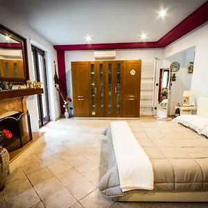 Agrumeto Degli Angeli Apartamento Bríndisi
